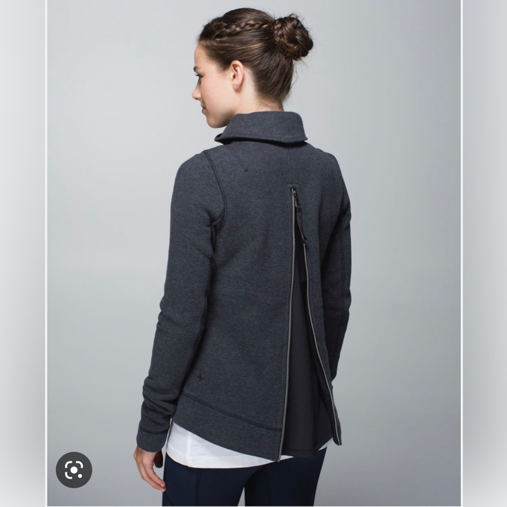 Cute Lululemon En Route Jacket Black Heathered Black & Black size 4-6 workout